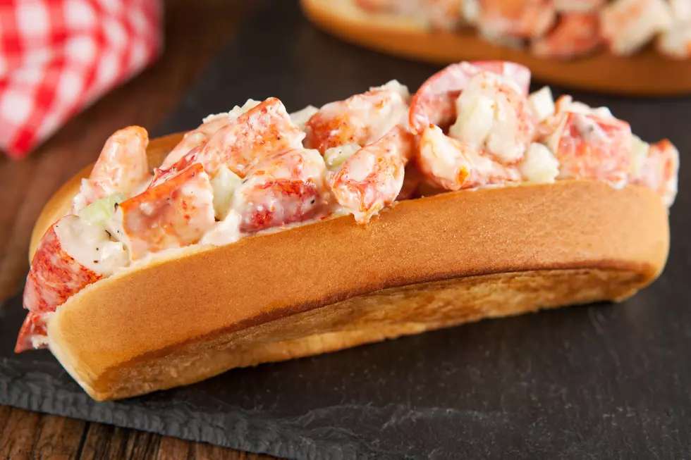Lobster and sauce roll bap with tomatoes
