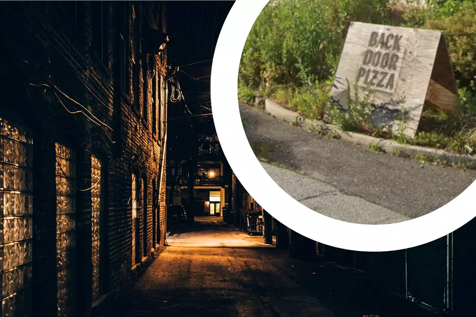 This NJ Pizza Joint Sells Pizza In An Alley, And It’s Amazing